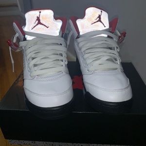 FIRE RED 5s 🔥🔥🔥🔥